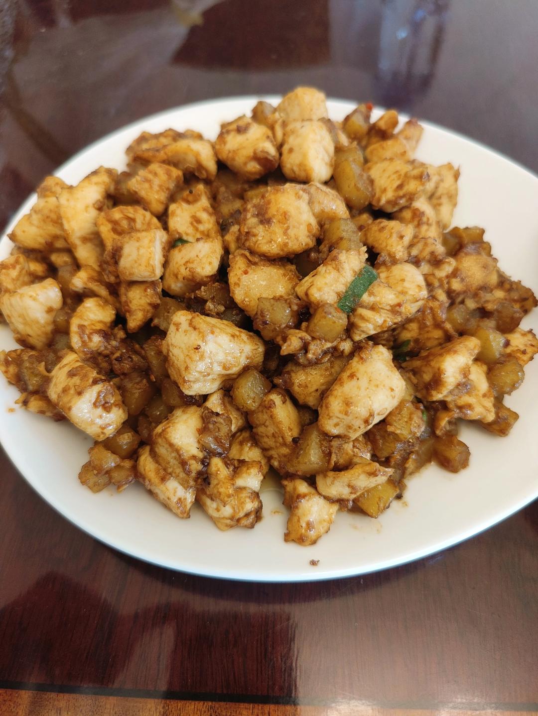 一道怎么做都好吃的干煎土豆鸡丁（红烧，咖喱，椒盐，孜然）