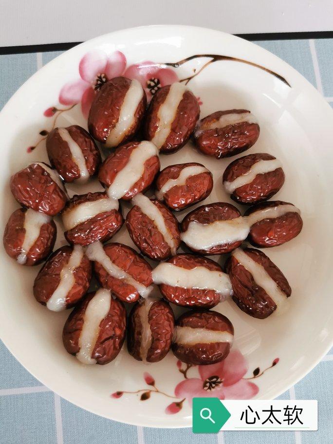 心太软— 红枣夹糯米粉