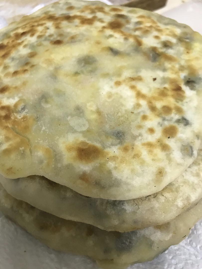 韭菜鸡蛋粉丝饼（菜盒子）