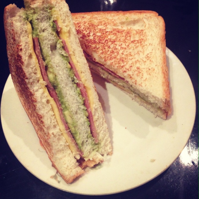 牛油果早餐三明治 Avocado Breakfast Toasted Sandwich