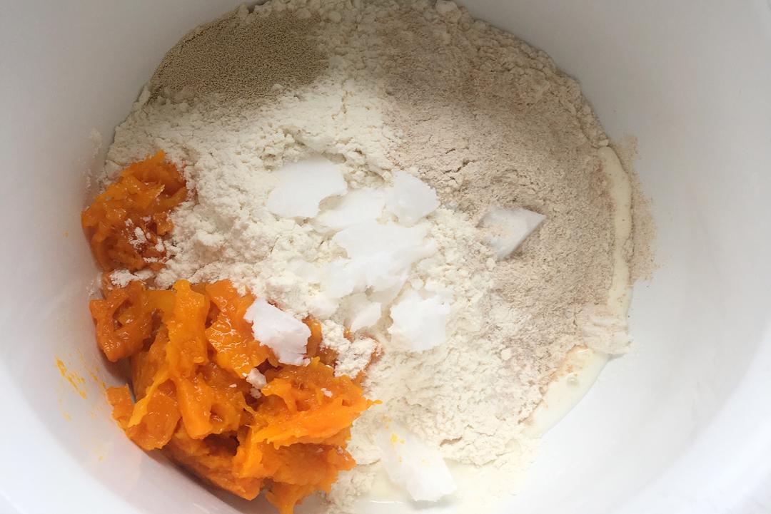 纯奶手撕吐司的做法 步骤1