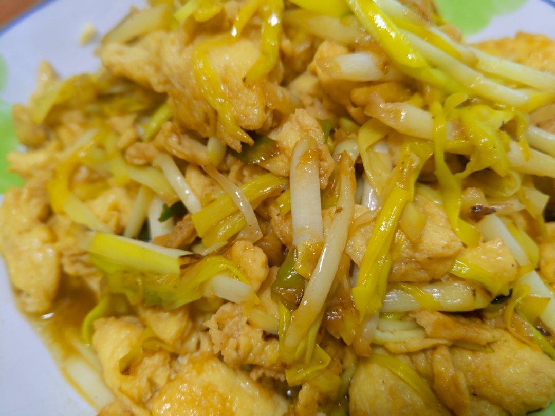 蒜黄炒鸡蛋