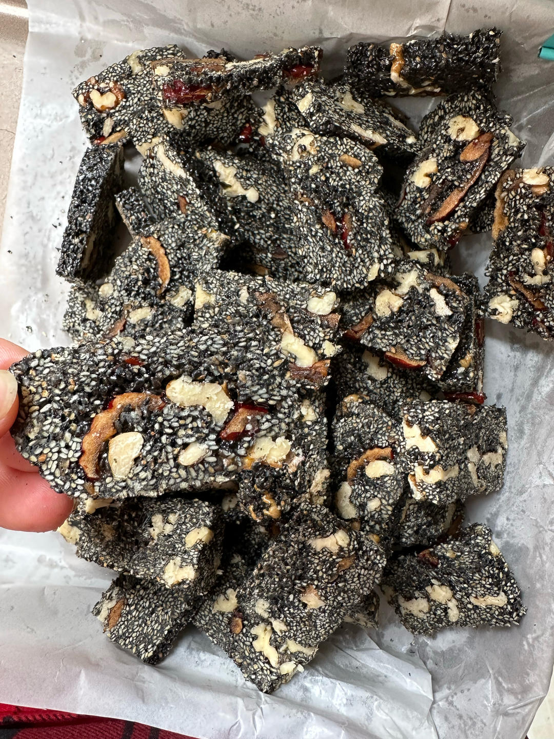 枸杞核桃花生黑芝麻片