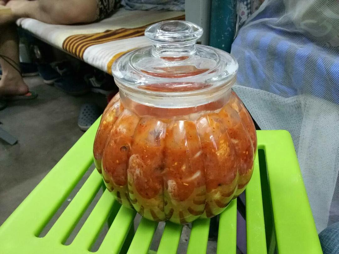 玻璃坛泡菜