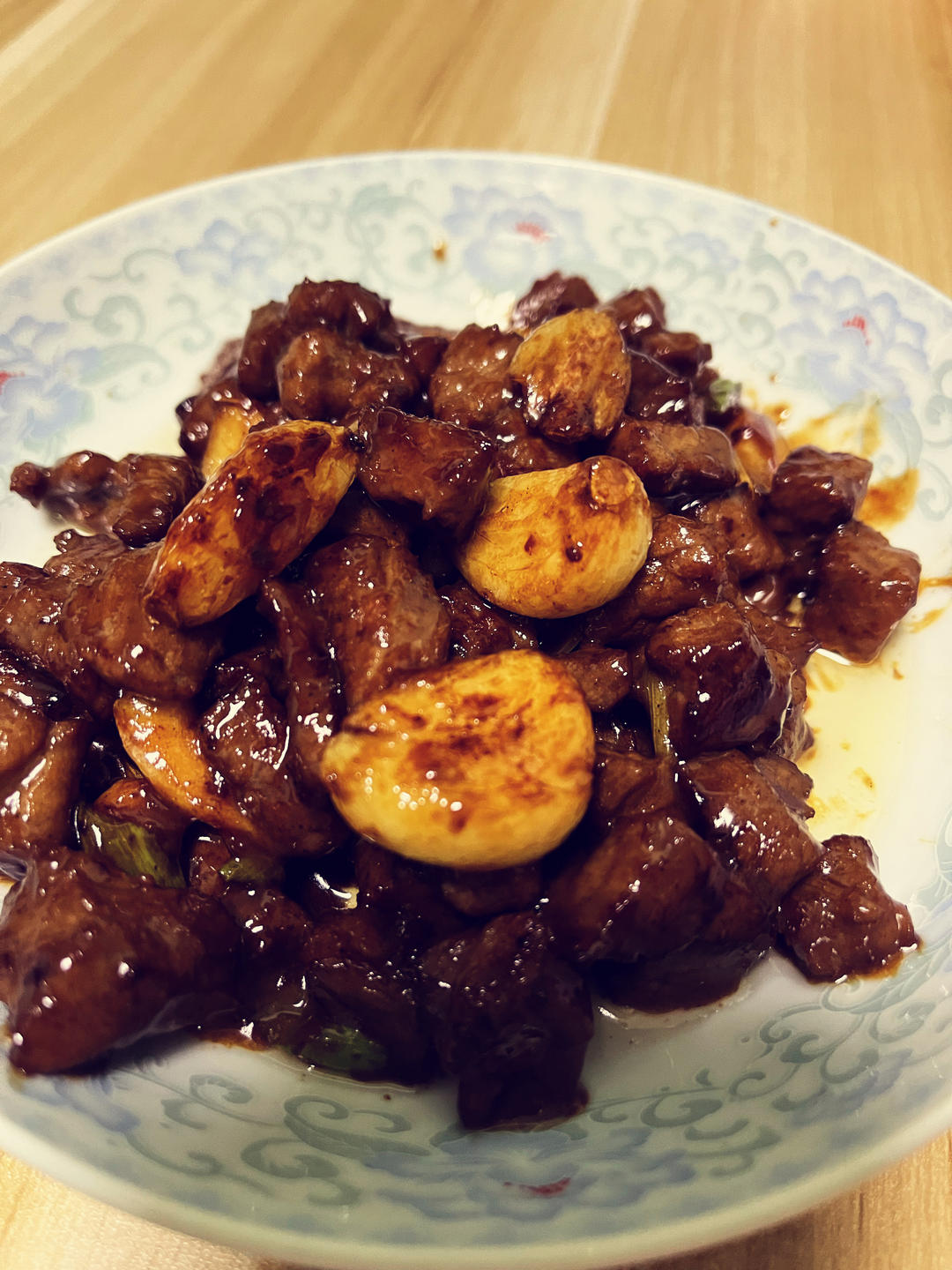 好吃到舔盘的蒜香黑椒牛肉粒