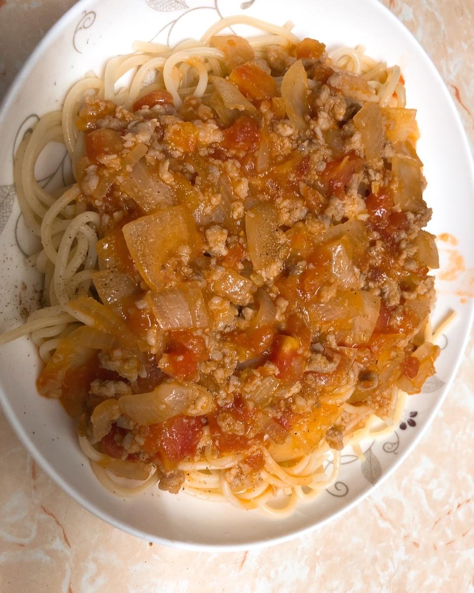 番茄肉酱意大利面