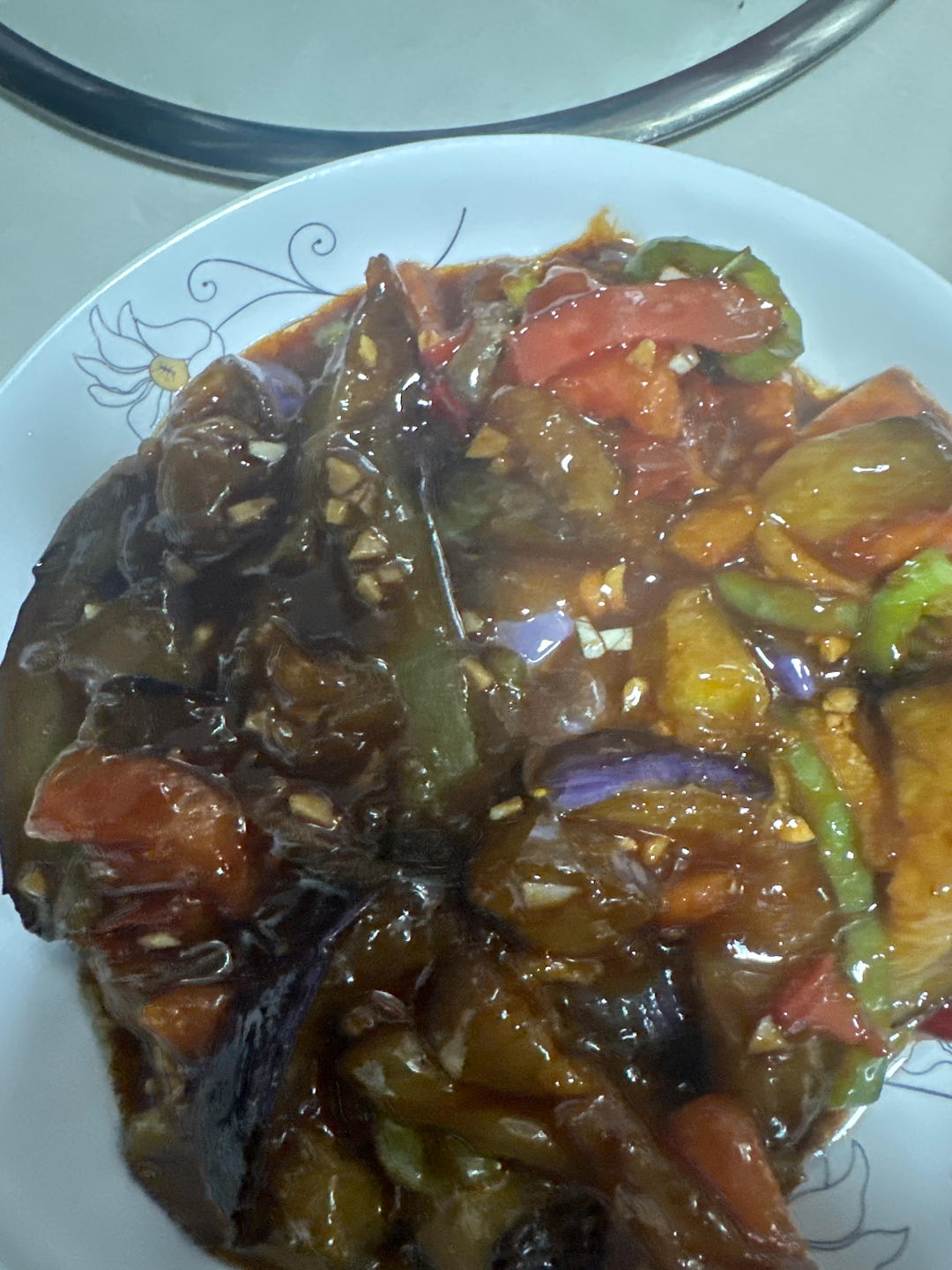 红烧茄子（佐西红柿尖椒）