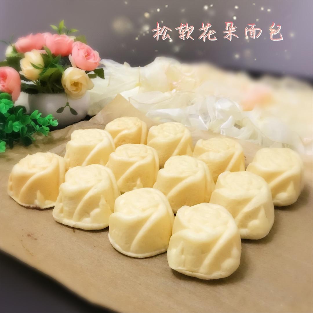 视频菜谱-松软花朵纸杯面包（厨师机版）