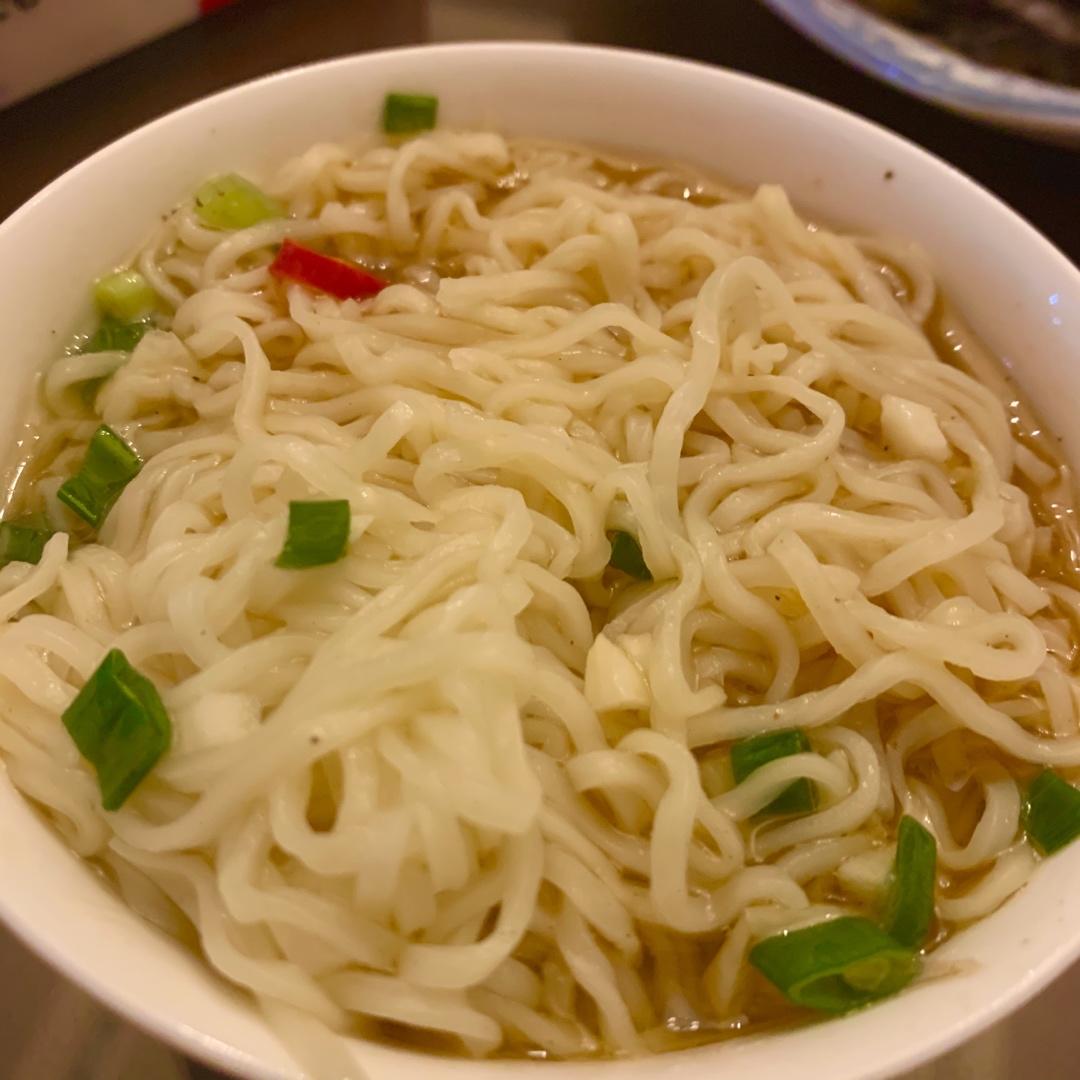 一碗热汤面