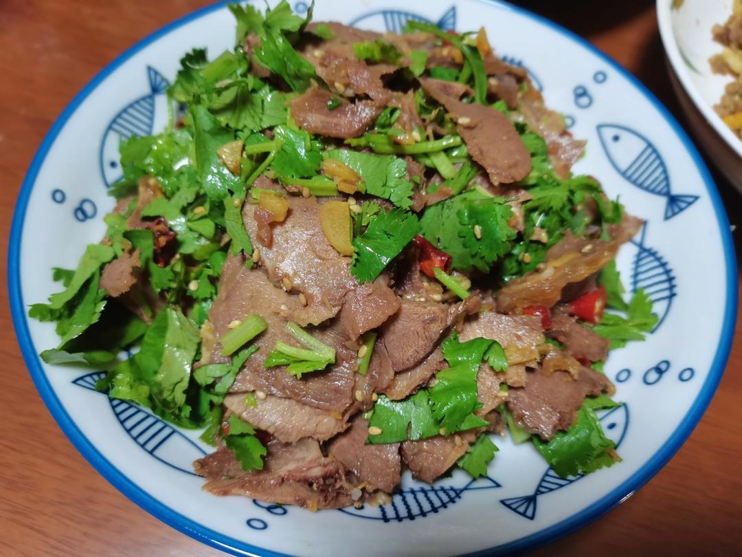 凉拌牛肉