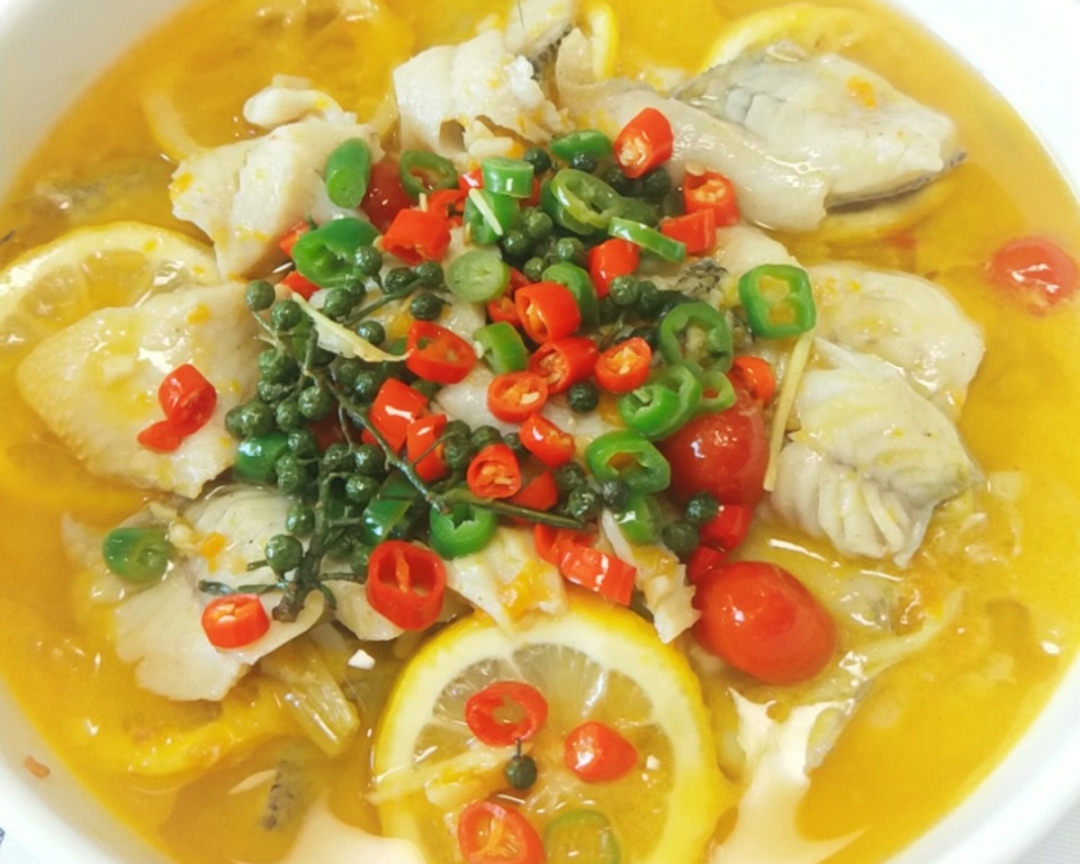 酸汤🍋鲈鱼的做法