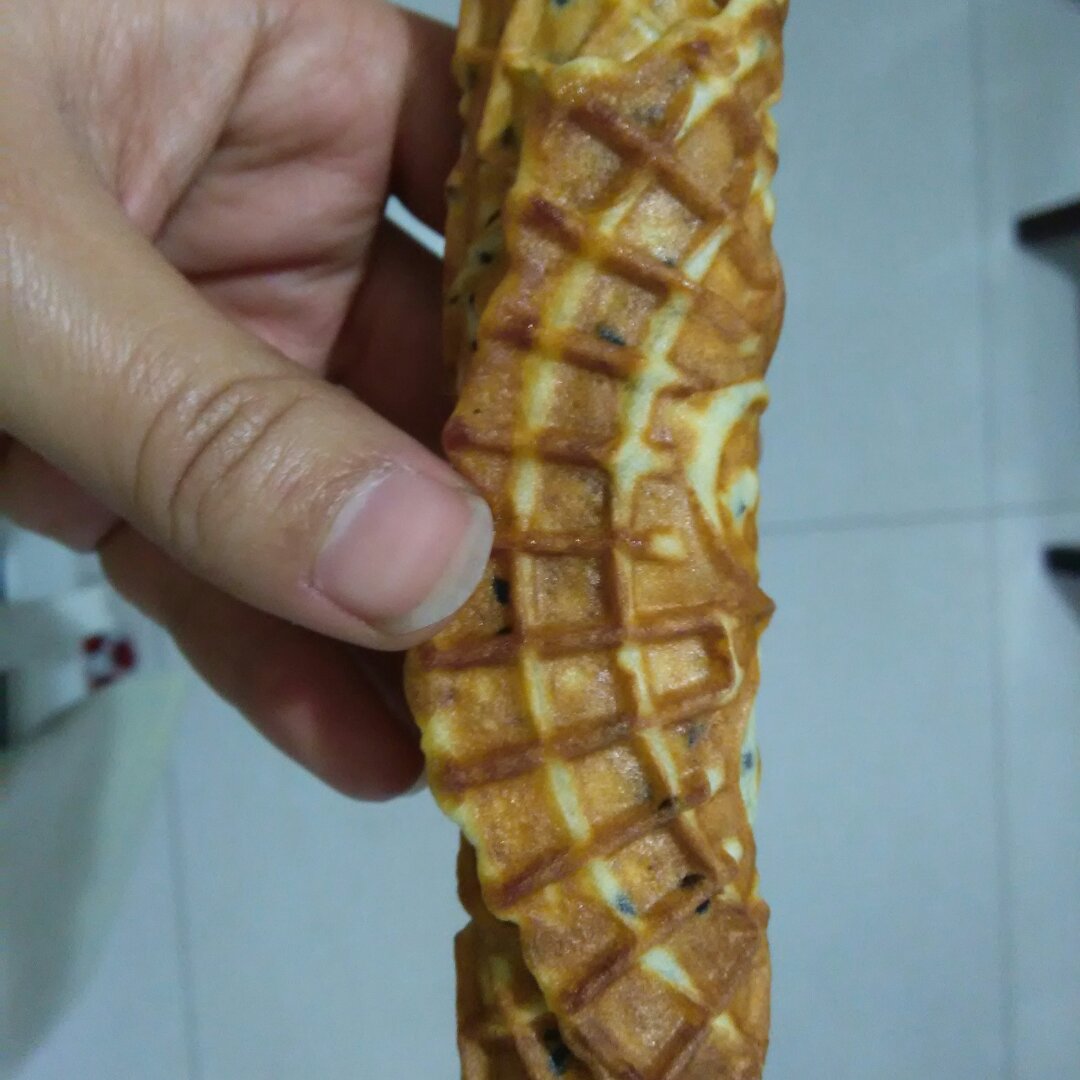 黑芝麻香酥蛋卷