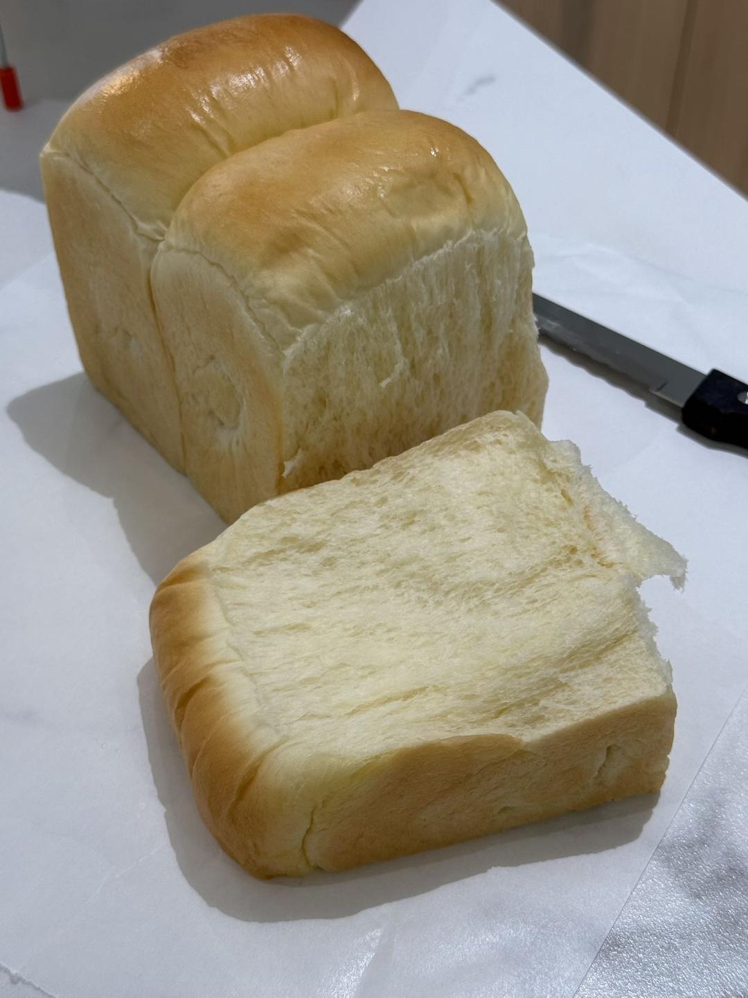 只需一发同样超级绵软的吐司（全程厨师机）