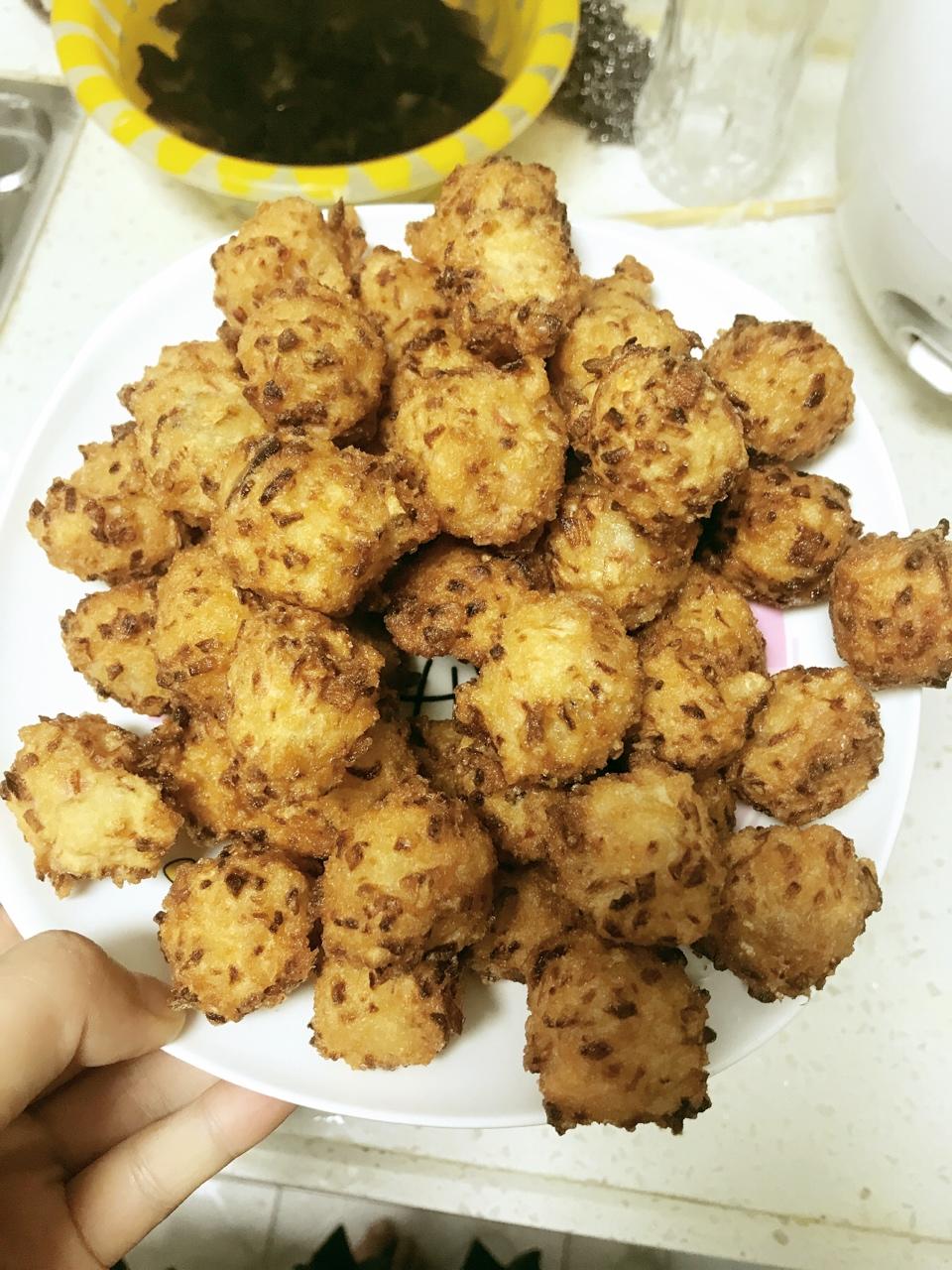 炸萝卜丸子