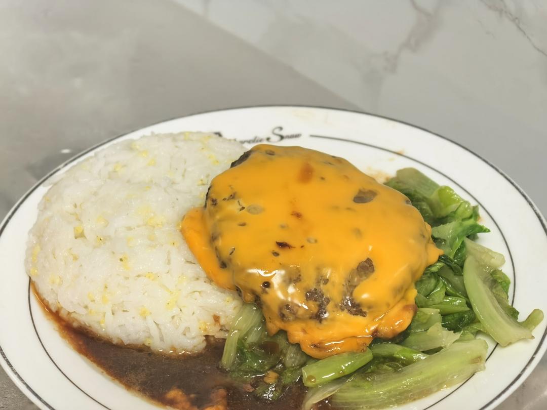 ❤️超赞酱汁❤️满满汁水的日式牛肉饼