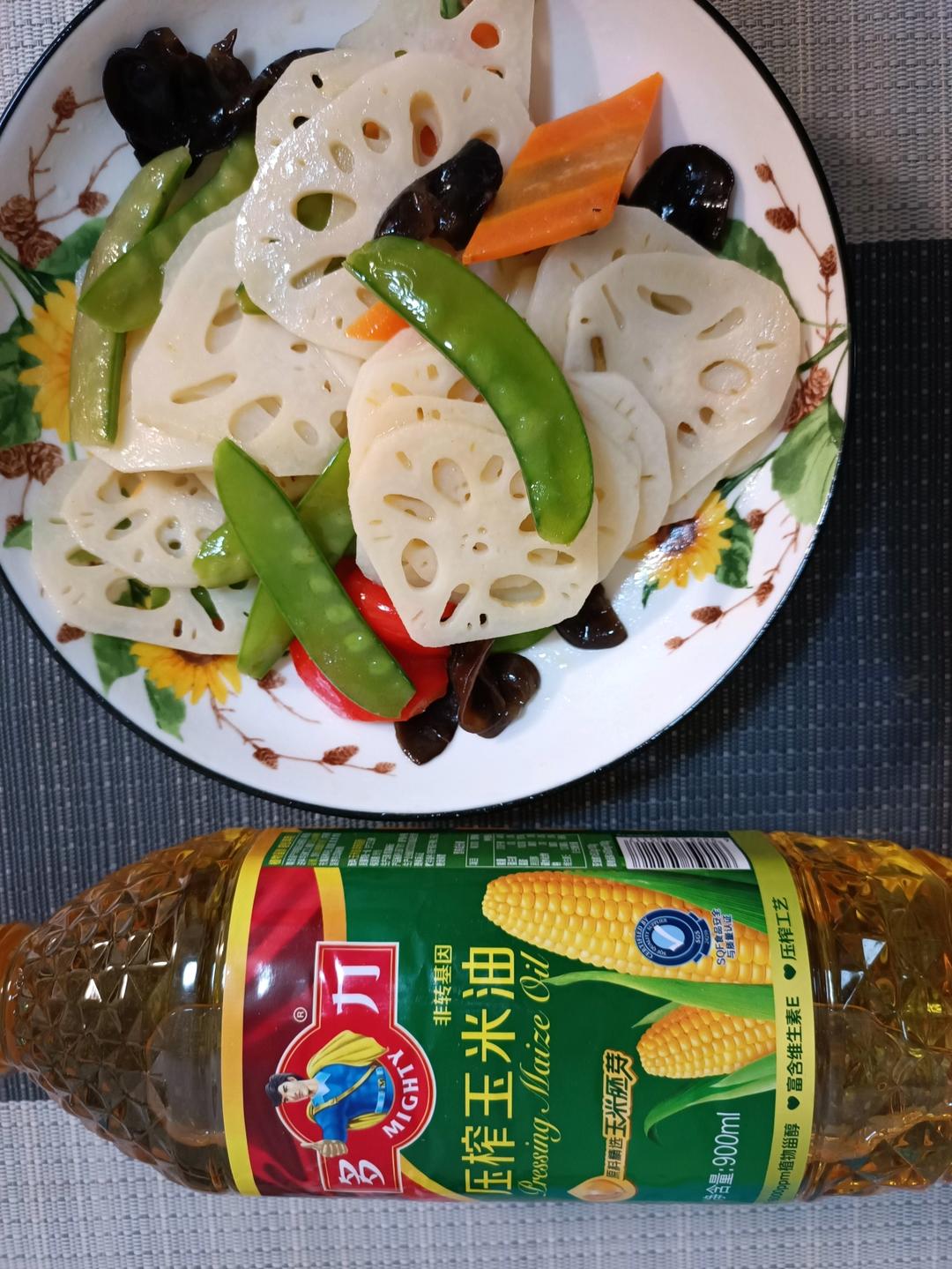 好吃好看的荷塘小炒