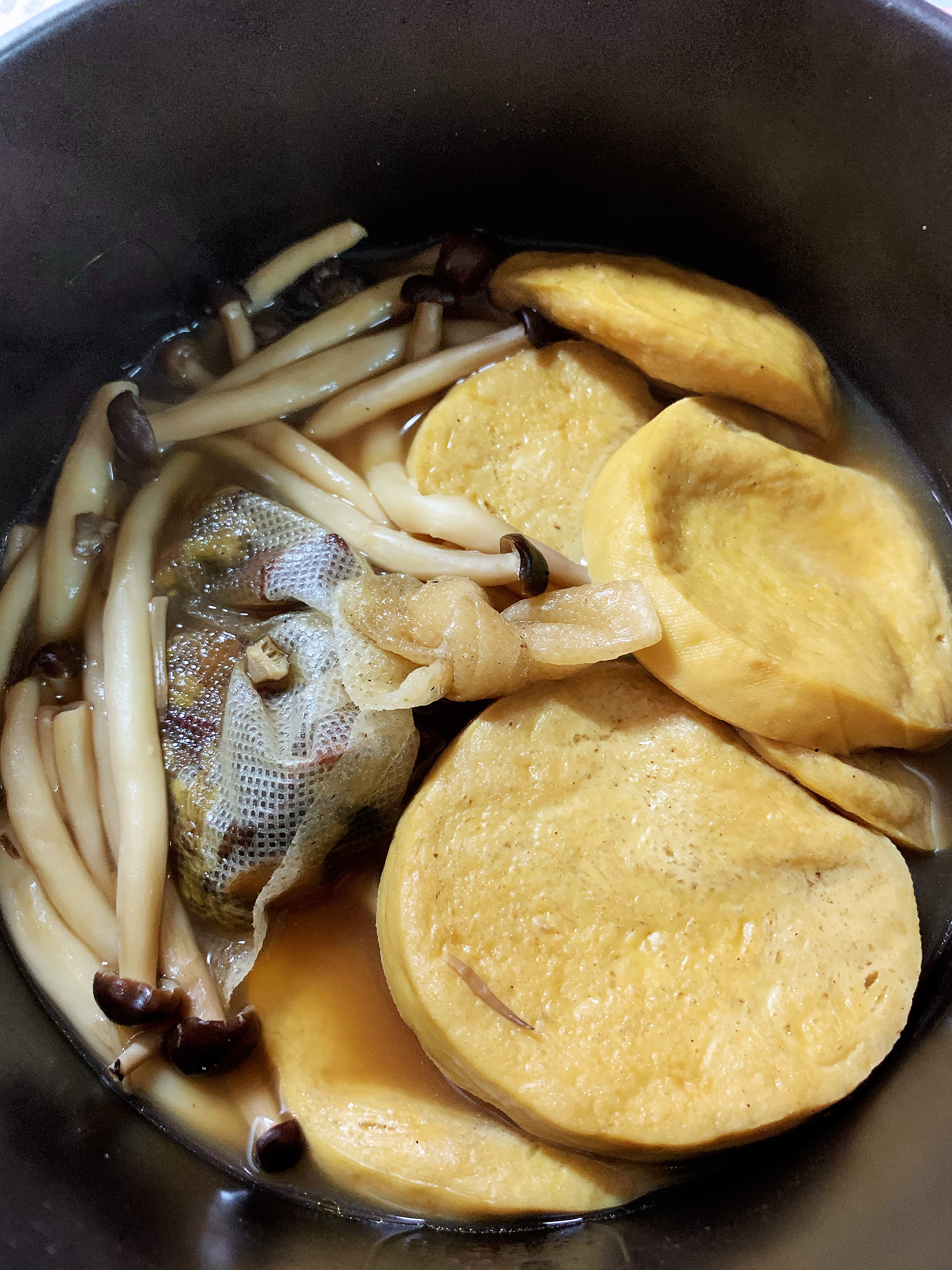 烤箱版少油素鸡茶树菇煲的做法 步骤1