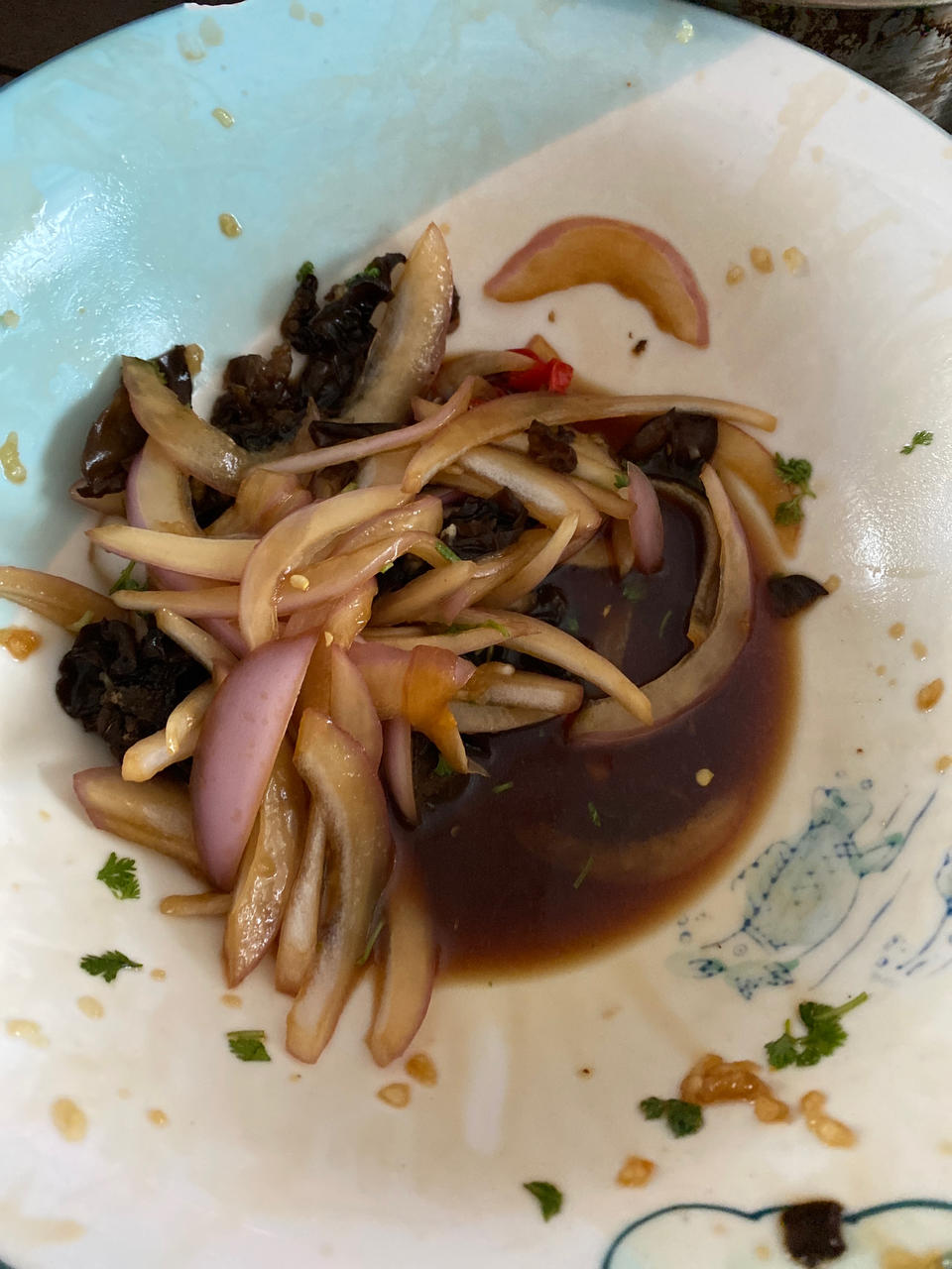 【凉拌木耳】按照我的做法，比饭店还好吃！调味汁是关键~好吃到停不下来