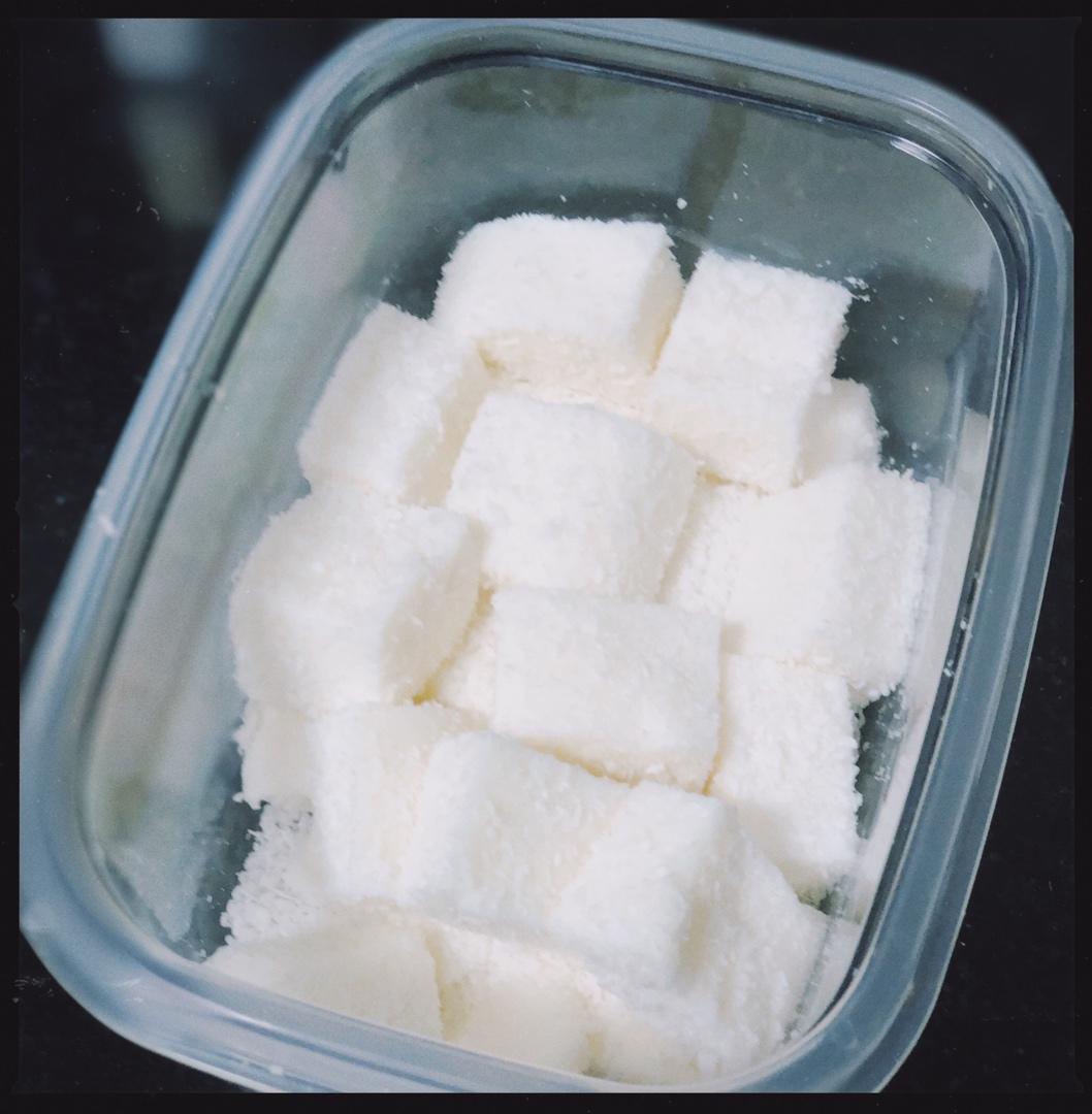 太棒啦！1个方子，做出2道口味一流的甜品！——椰奶小方&炸鲜奶