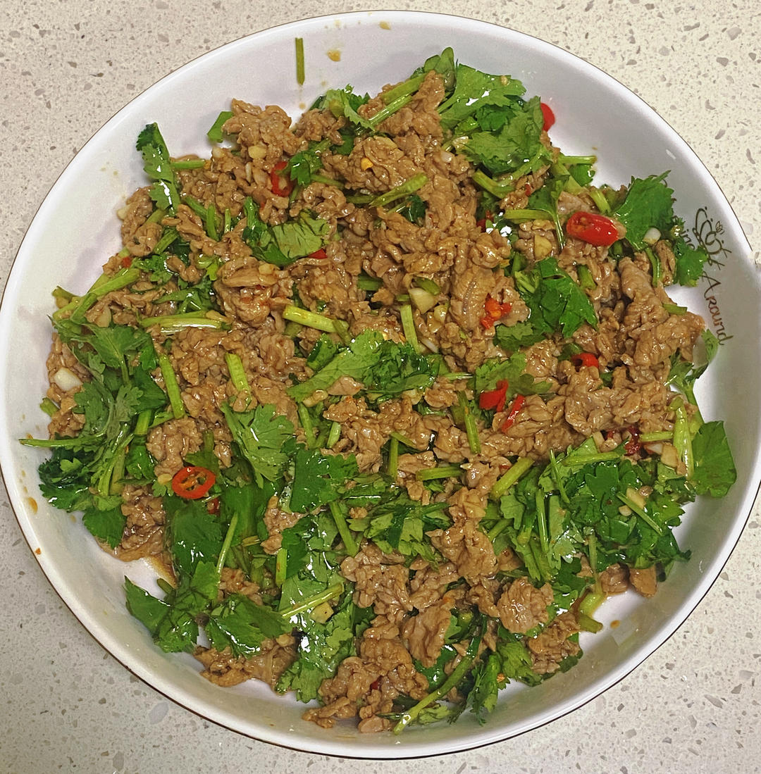 牛肉片嫩滑好吃😋的秘诀！香菜拌牛肉