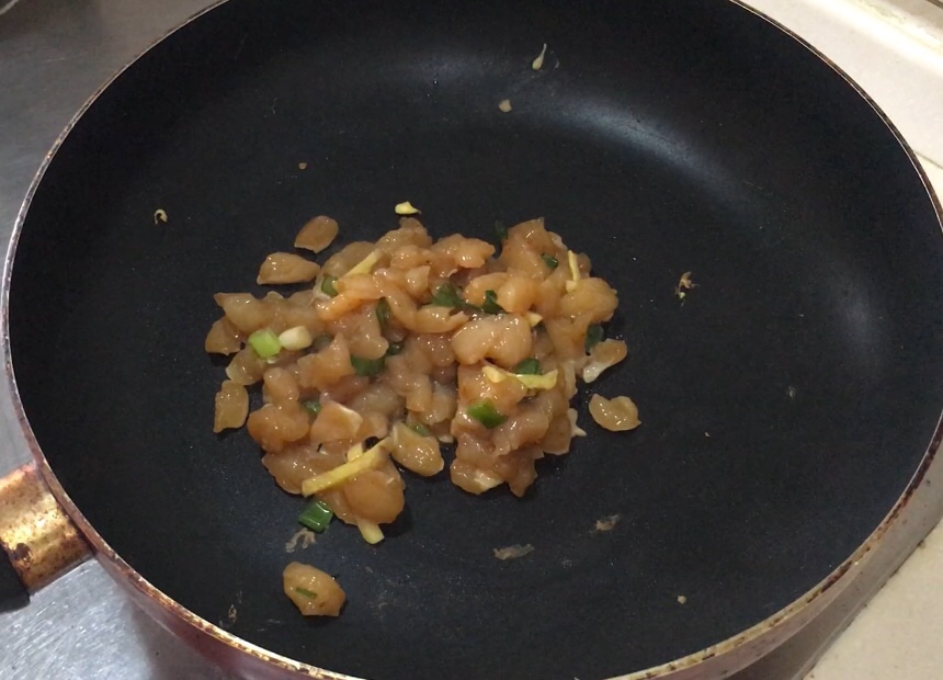 神仙减脂餐—欧阳娜娜同（gai liang）款花椰菜鸡胸肉炒糙米饭的做法 步骤7