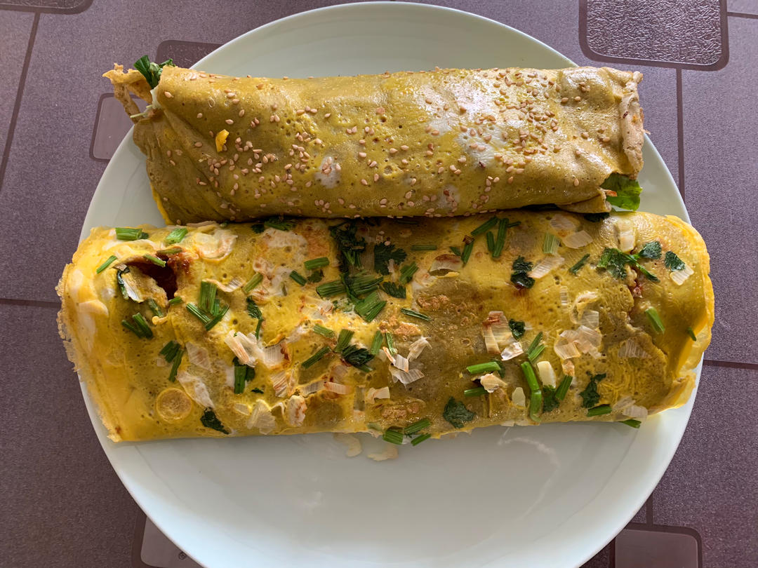 煎饼果子（超详细步骤 甜面酱都是自制的）