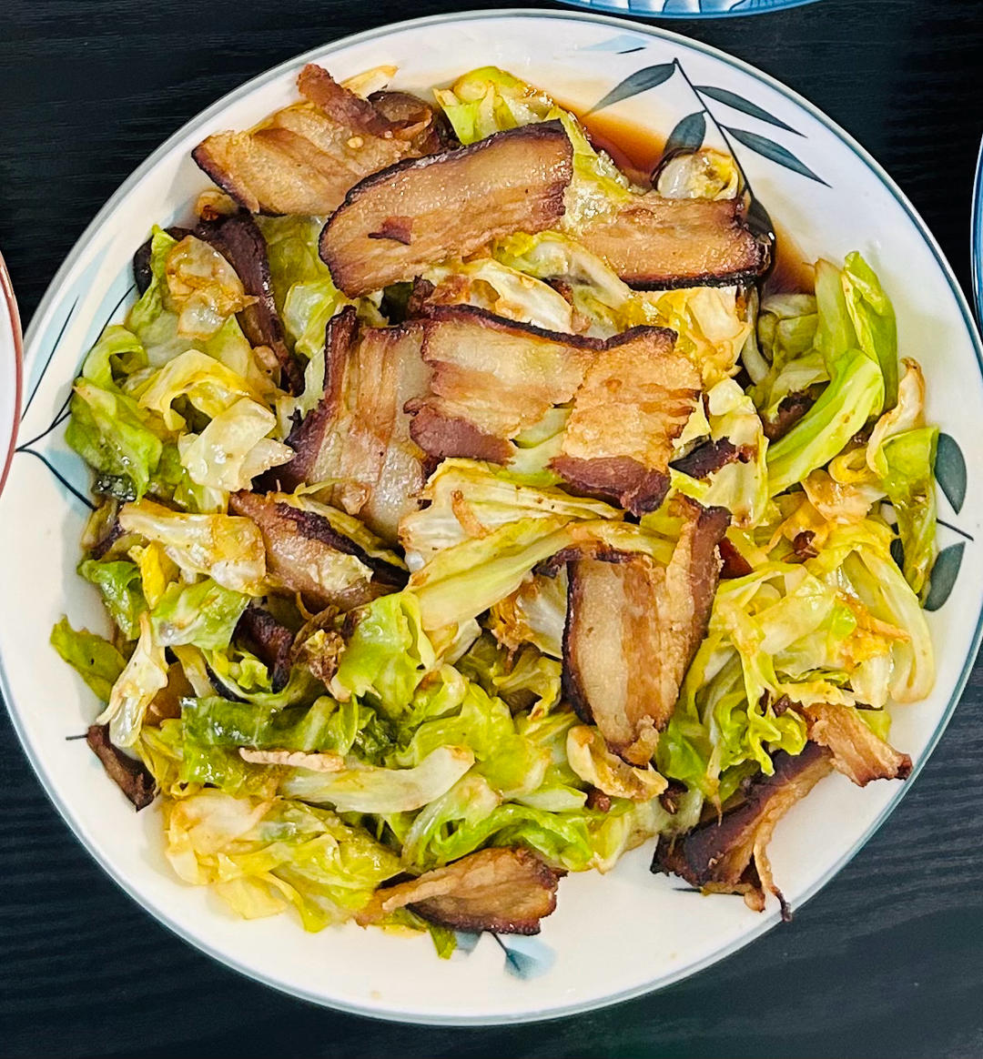 包菜炒腊肉