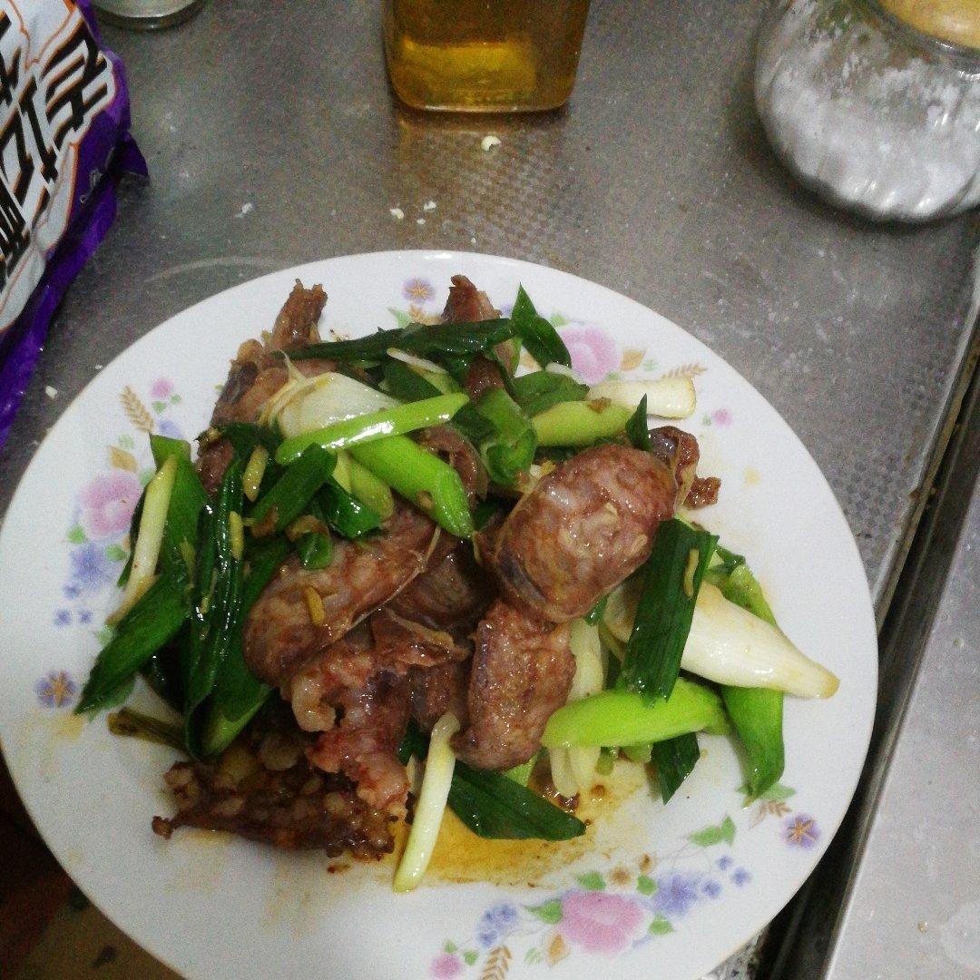 蒜苗炒香肠