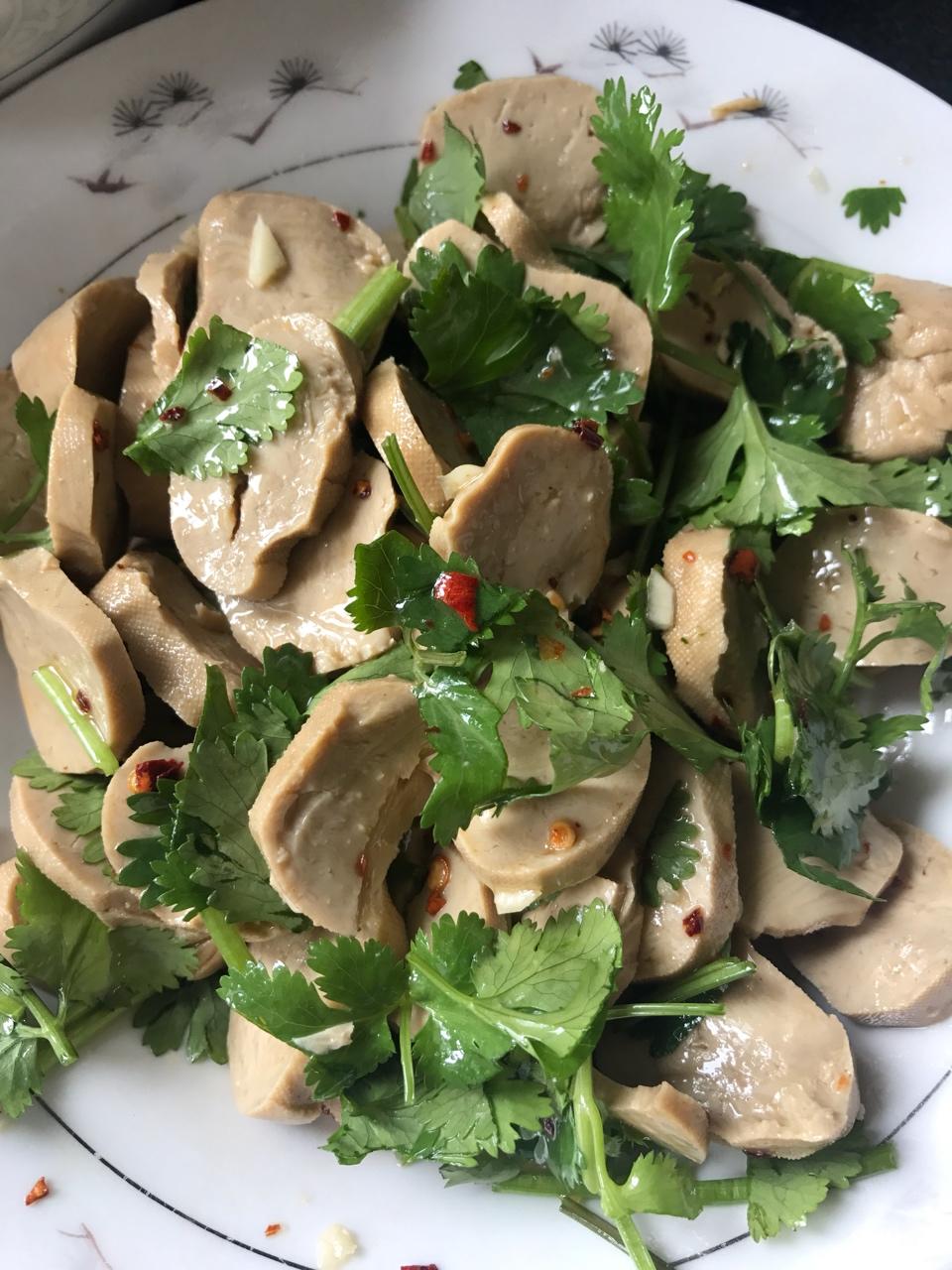 大头儿子滴煮饭麻麻做的凉拌素鸡