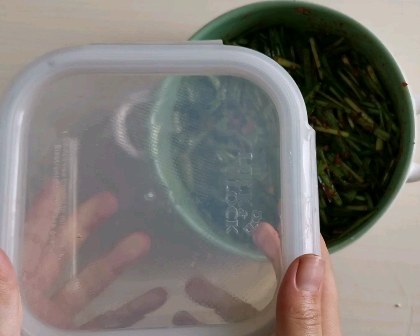 【韩式拌韭菜】简单 味鲜的做法 步骤3