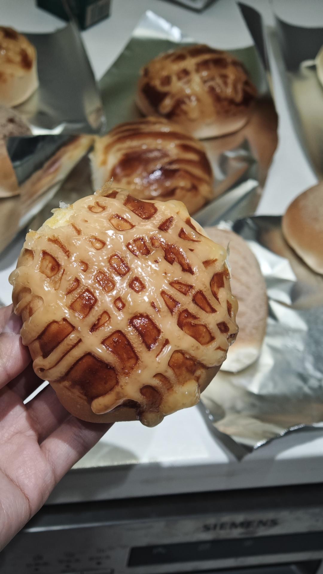 如云朵般☁️ 软白淡奶油餐包｜消耗淡奶油