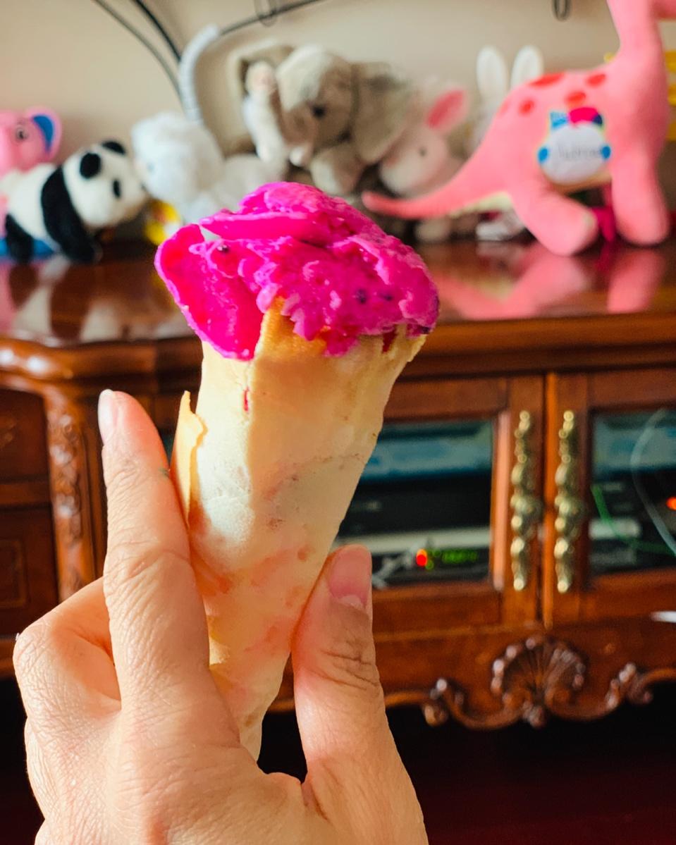 草莓奶油奶酪无蛋冰激淋（简单）