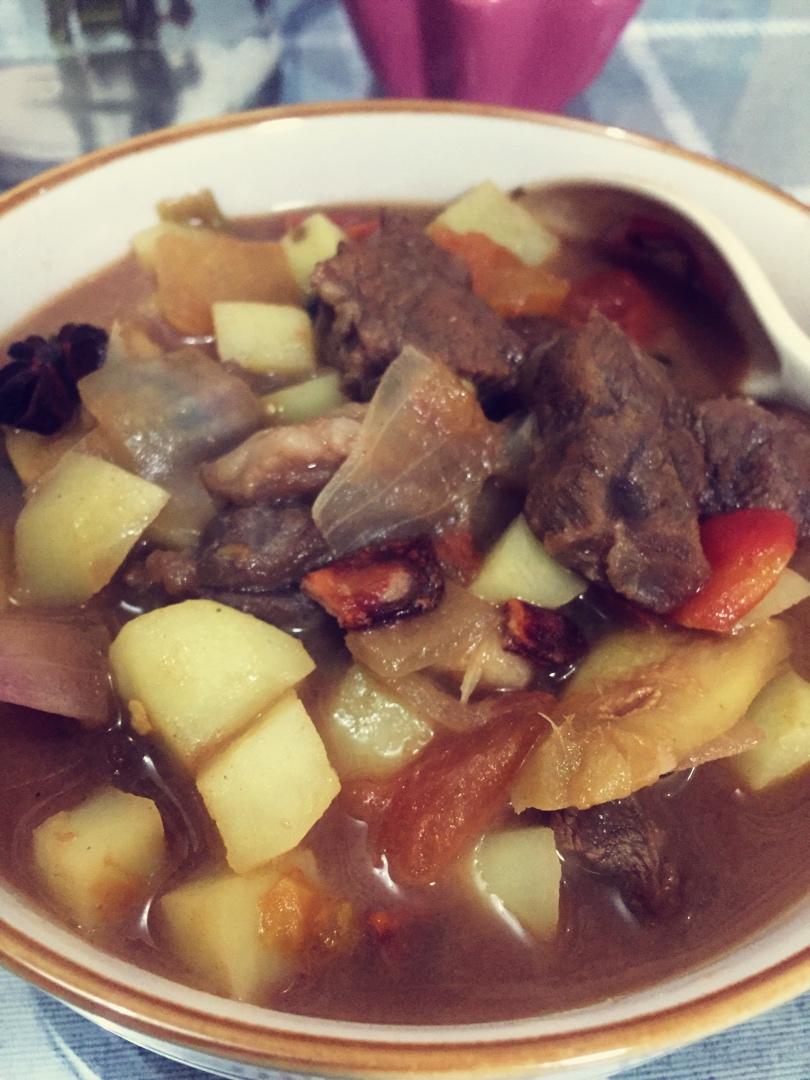 红烧牛肉土豆 （独家秘制）