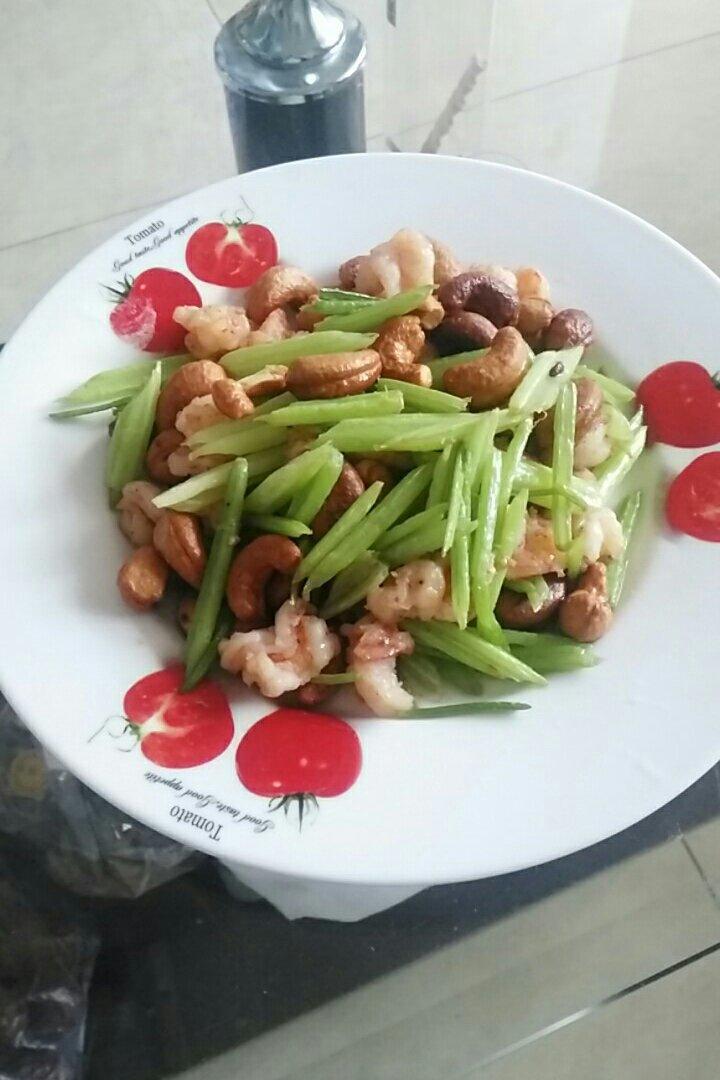 西芹炒腰果