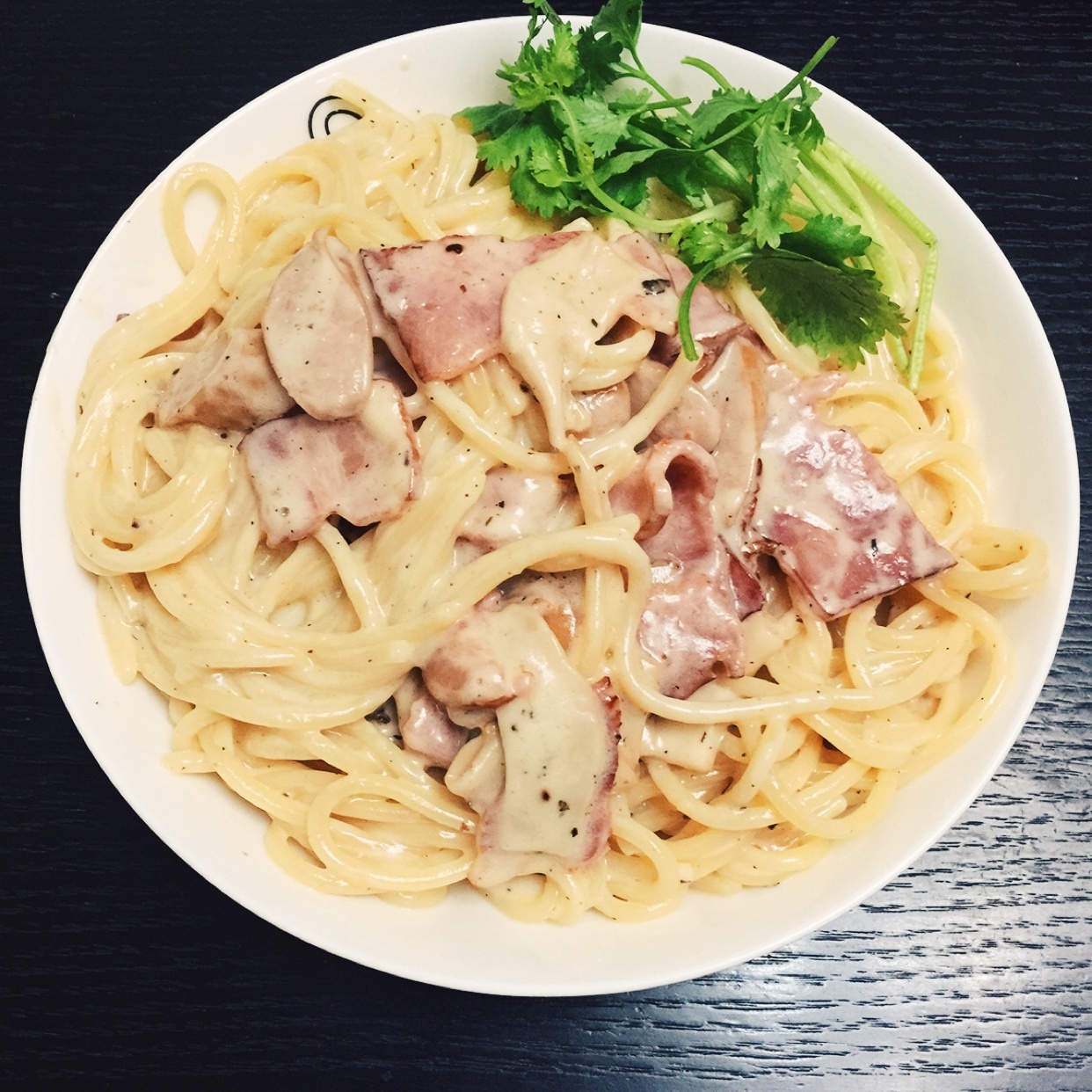 白蘑菇奶油培根意面