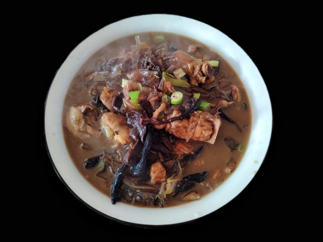 小鸡炖蘑菇粉条