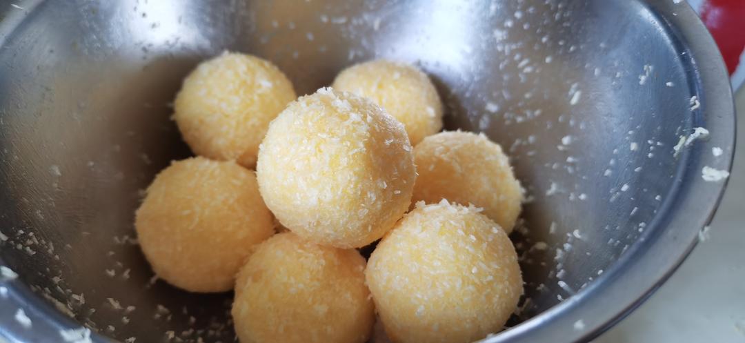 椰蓉球的做法