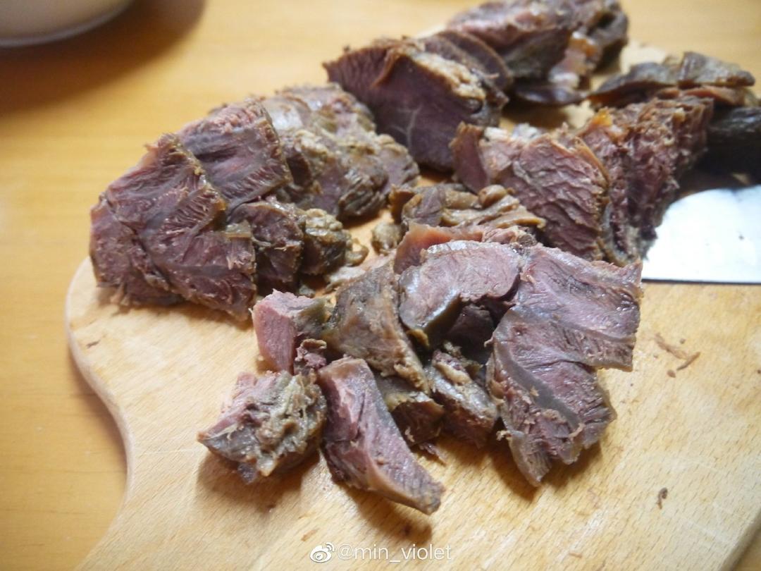 简单几步就能做出正宗酱牛肉（附卤蛋的做法）