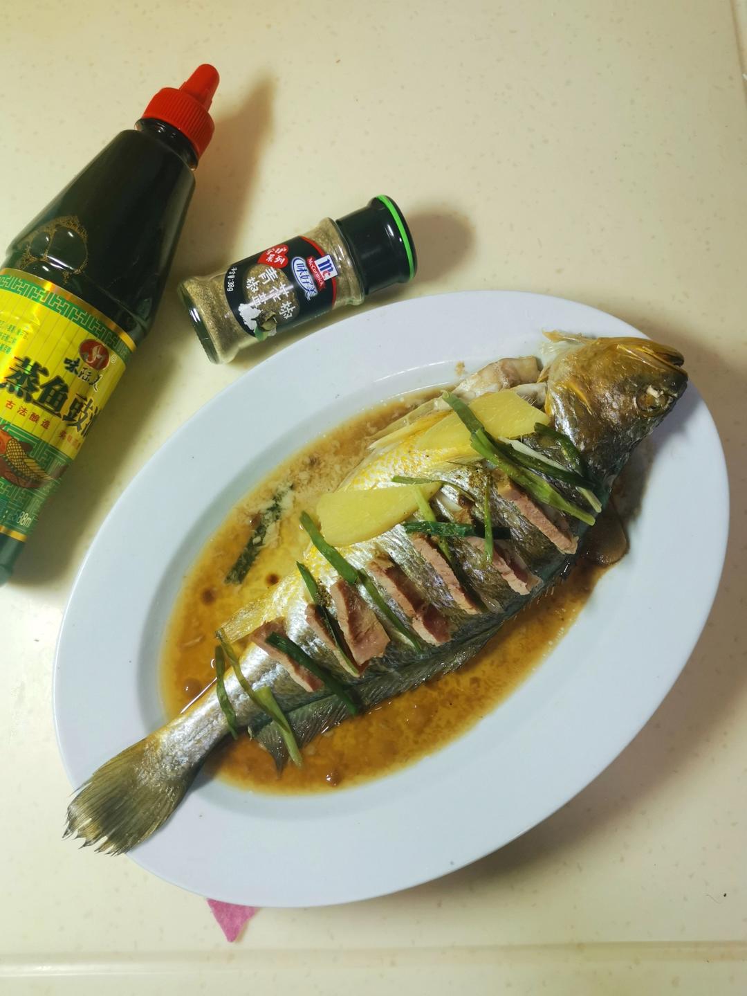 咸肉蒸鱼