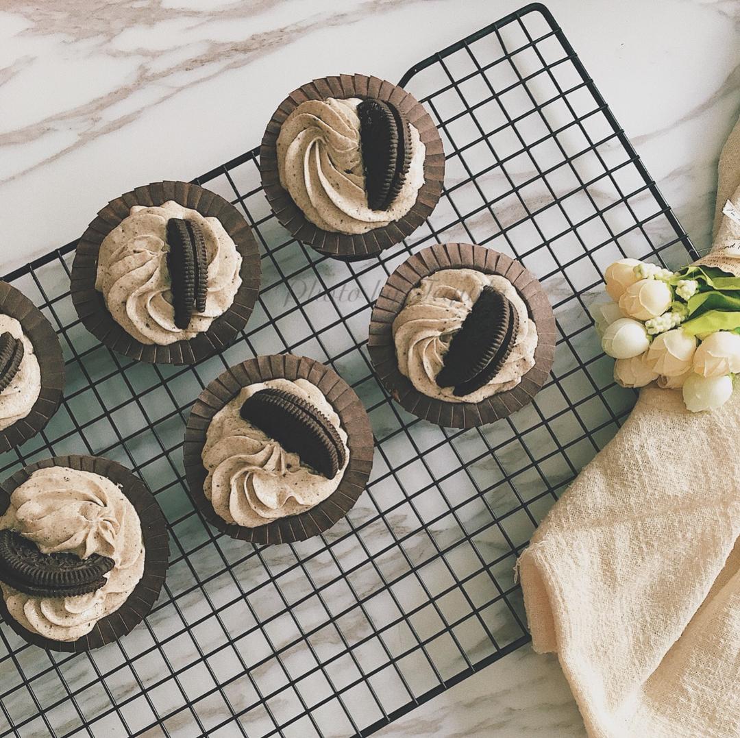 奥利奥杯子蛋糕 Oreo Cream Cupcakes