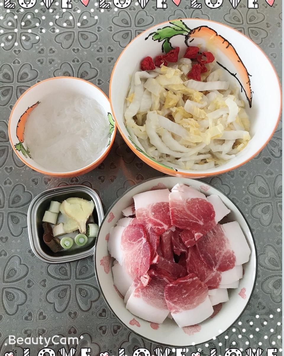 酸菜猪肉炖粉条