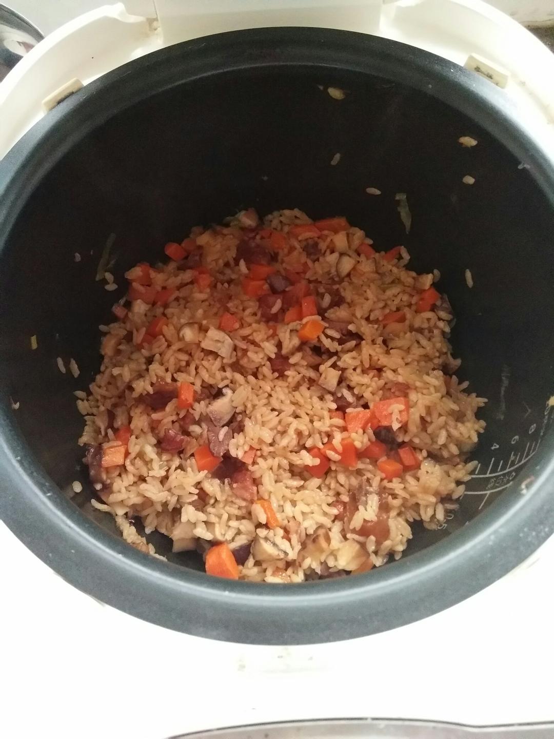 喷香排骨焖饭（爆好吃）
