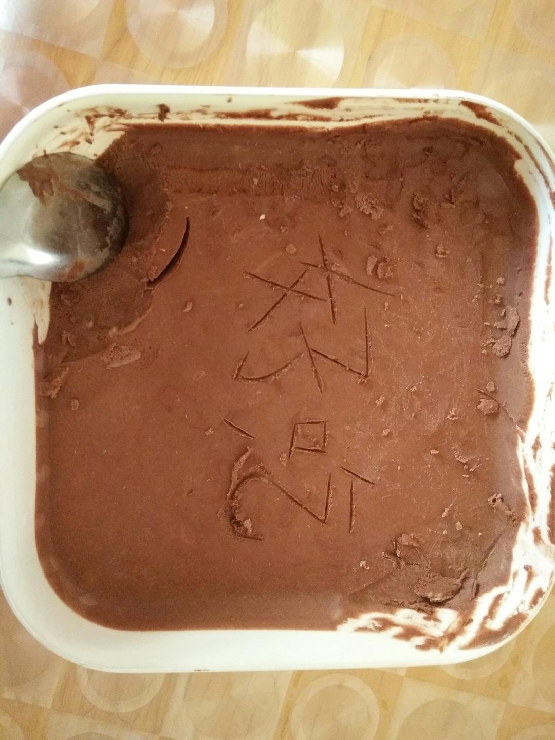 不用搅拌就可以香滑的冰淇淋