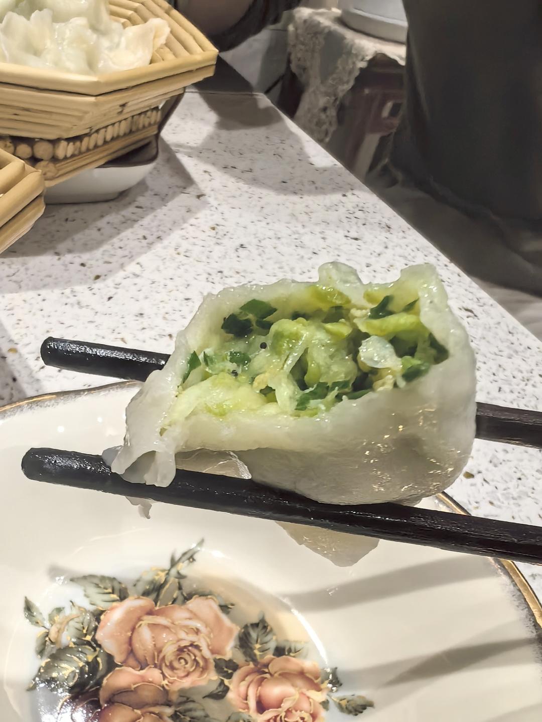 西葫芦鸡蛋虾仁三鲜饺子