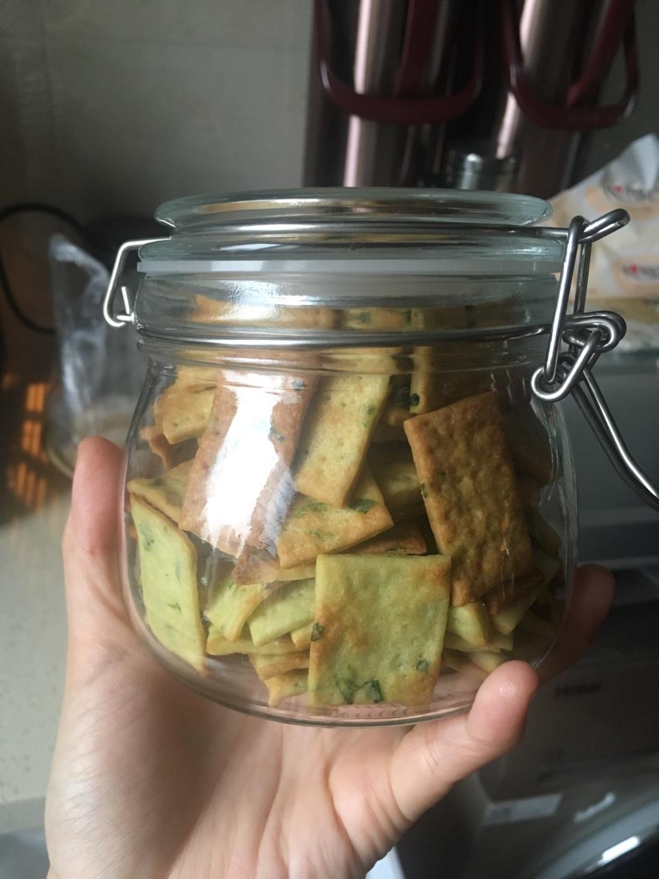 嘎嘣脆——香葱苏打饼干