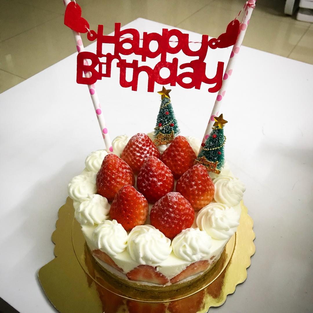 超简单的草莓芝士蛋糕