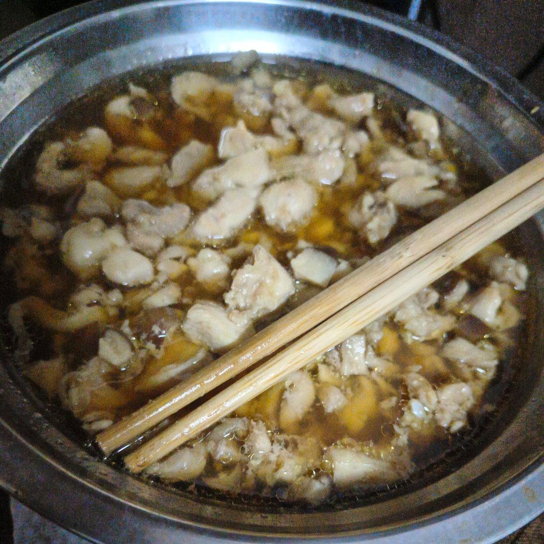 香菇蒸鸡腿肉