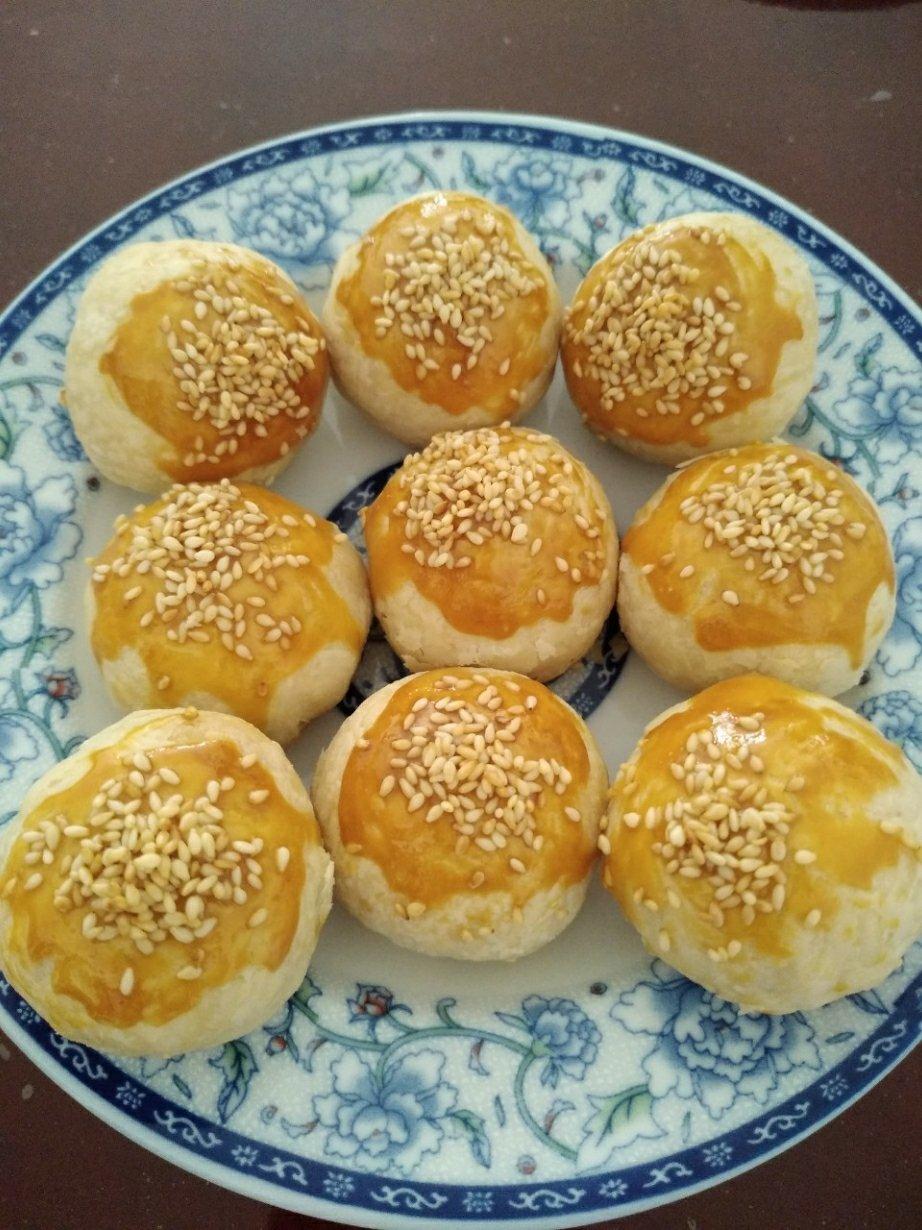 夏梦瑾做的不用揉出膜,不用醒面就能酥掉渣的中式酥皮点心