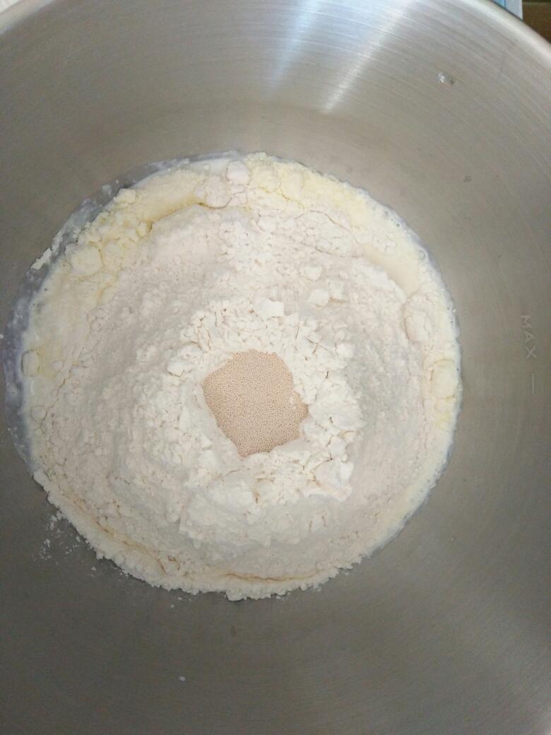 纯奶手撕吐司的做法 步骤1