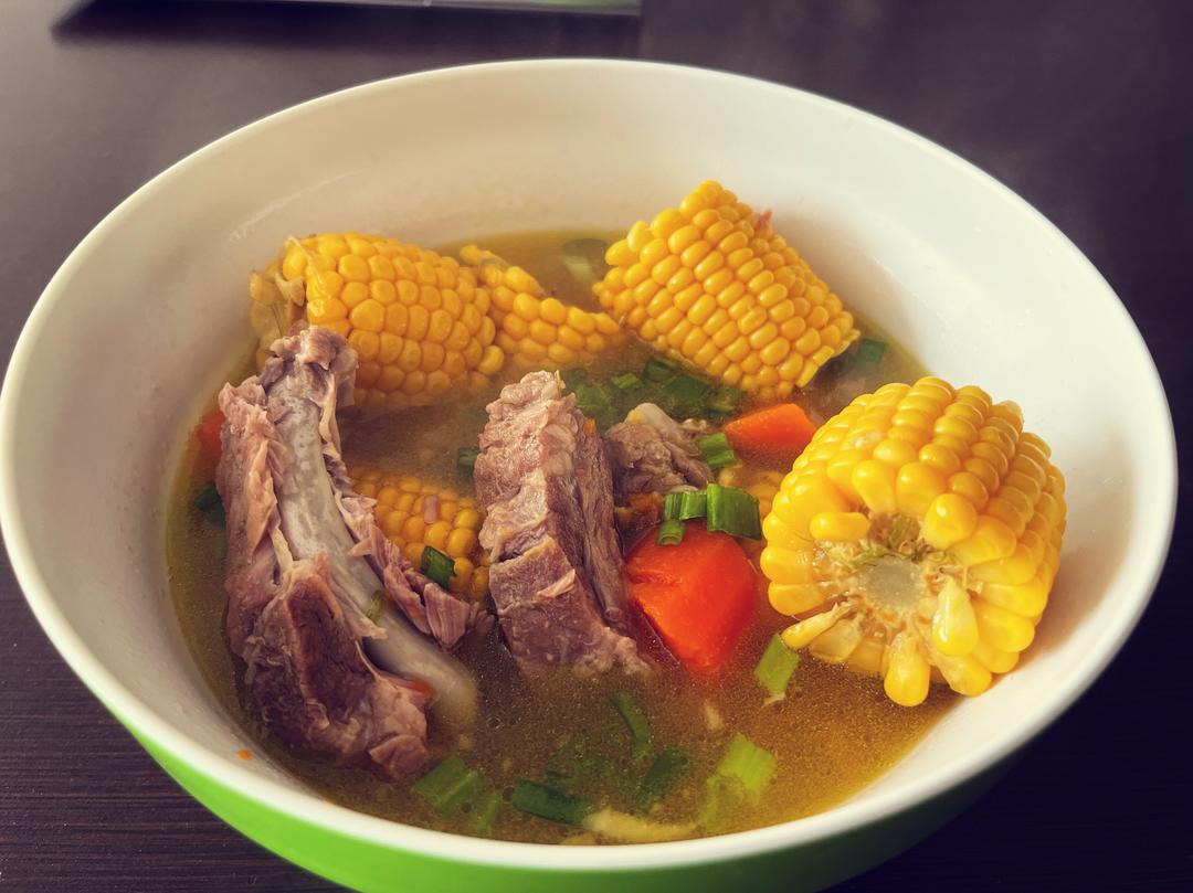 玉米排骨汤